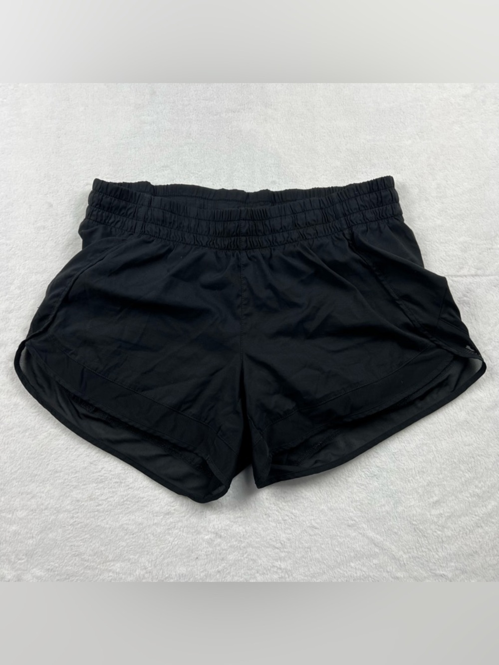 Athleta Mesh Racer Run Short 4” Inseam Women’s Size Small